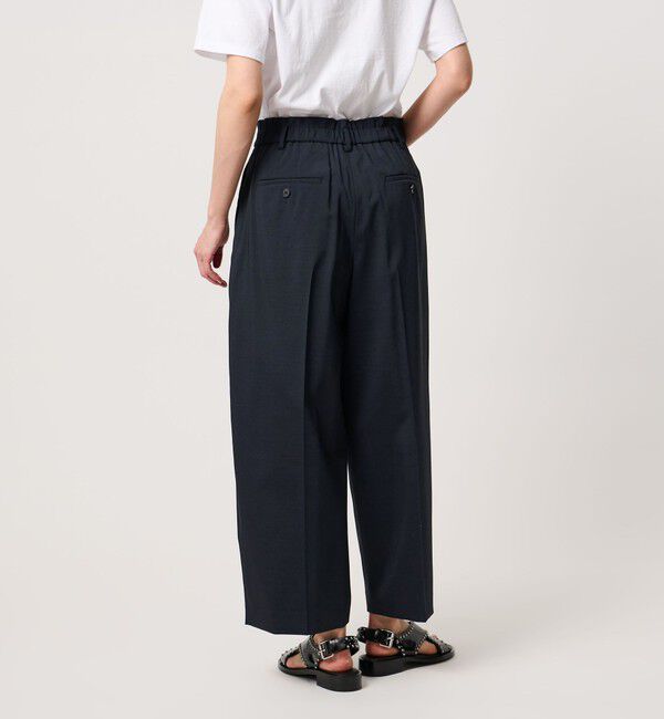 UNITED ARROWS「タック テーパード クロップド パンツ」|チノ|