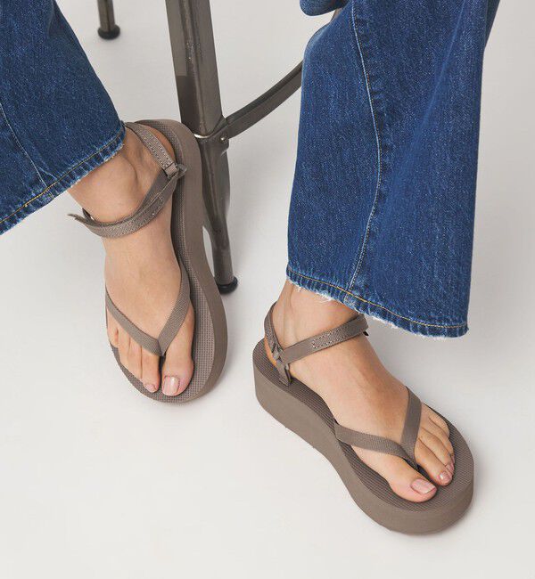 UNITED ARROWS green label relaxing「＜TEVA＞フラットフォーム サンダル スリム」|サンダル|MD.BROWN