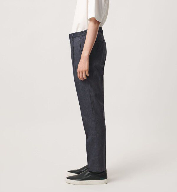 UNITED ARROWS「テックデニム 1プリーツ パンツ UA COZY ウォッシャブル ヨコストレッチ」|スラックス|