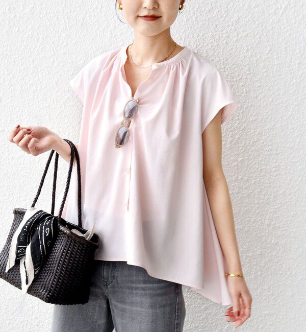 SHIPS for women「〈UVカット/吸水速乾/接触冷感/防シワ〉ハンカチーフ ヘムライン バック フレア ブラウス」|シャツ・ブラウス|