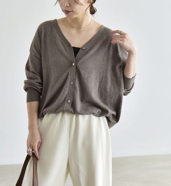 quaranciel「《予約》quaranciel:〈手洗い可能〉カシミヤ ミックス Vネック ドロスト カーディガン」|カーディガン|