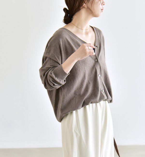 quaranciel「《予約》quaranciel:〈手洗い可能〉カシミヤ ミックス Vネック ドロスト カーディガン」|カーディガン|