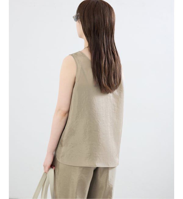 IENA「《接触冷感/セットアップ対応》シルキータフタノースリーブブラウス」|シャツ・ブラウス|