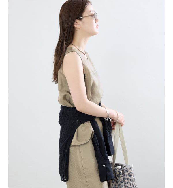 IENA「《接触冷感/セットアップ対応》シルキータフタノースリーブブラウス」|シャツ・ブラウス|