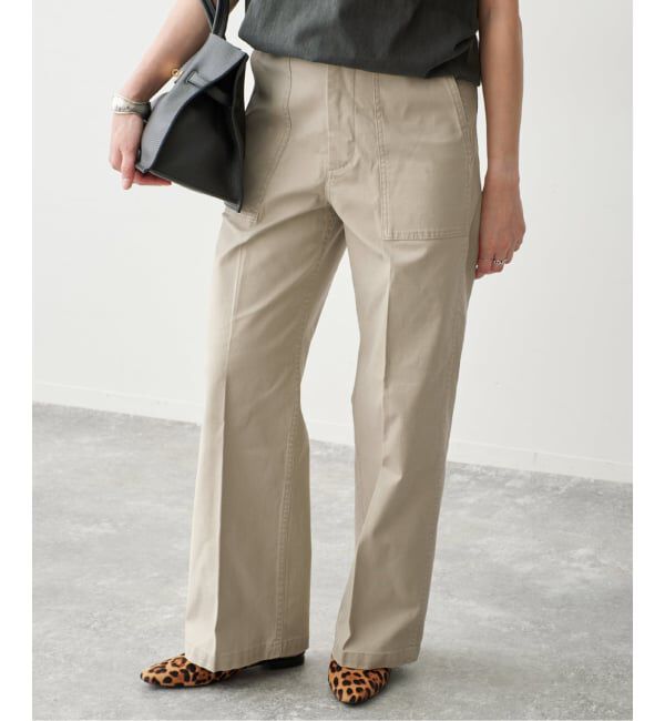 Spick and Span「《WEB限定カラー有り / 予約》バックサテンストレッチベイカーパンツ」|カーゴ|ベージュ