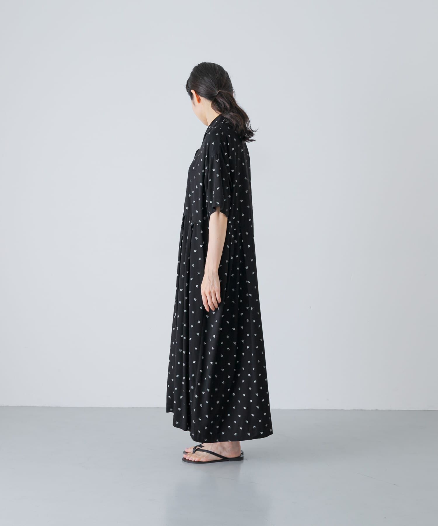 かぐれ「『2サイズ展開』レーヨンモノトーンプリントワンピース」|ワンピース|