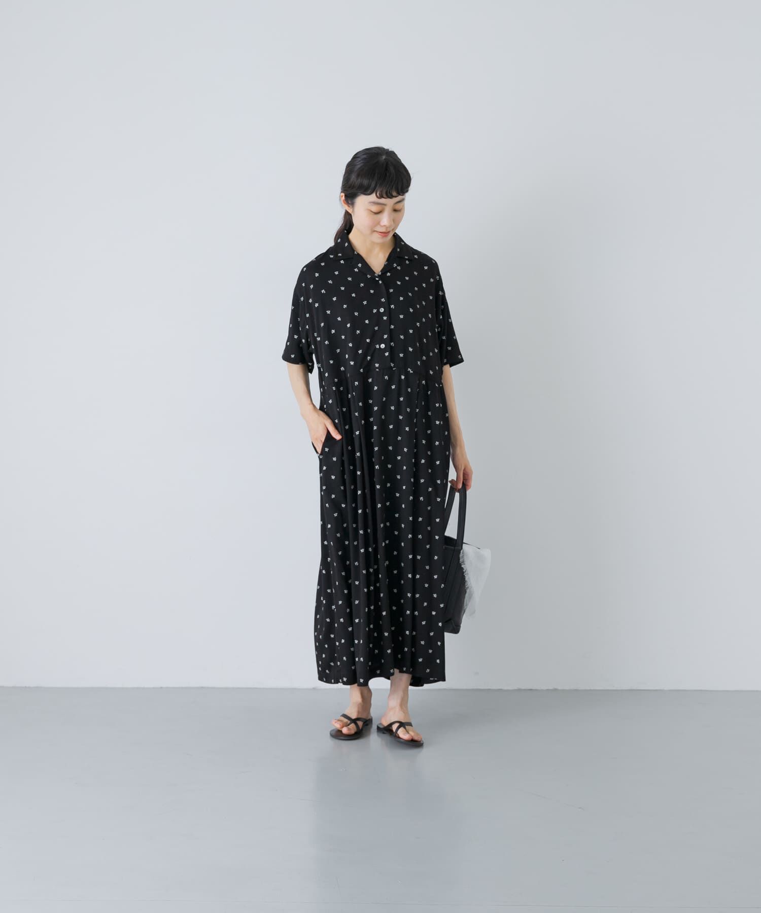 かぐれ「『2サイズ展開』レーヨンモノトーンプリントワンピース」|ワンピース|