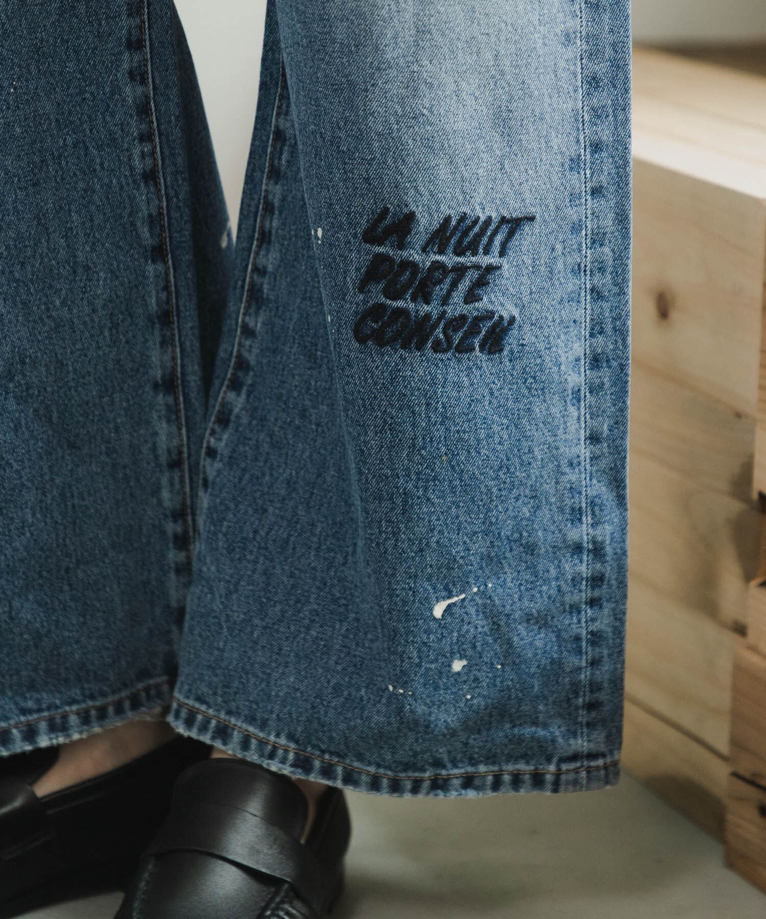 URBAN RESEARCH「『別注』PICCADILLY&times;URBAN RESEARCH　刺繍デニムパンツ」|デニム|