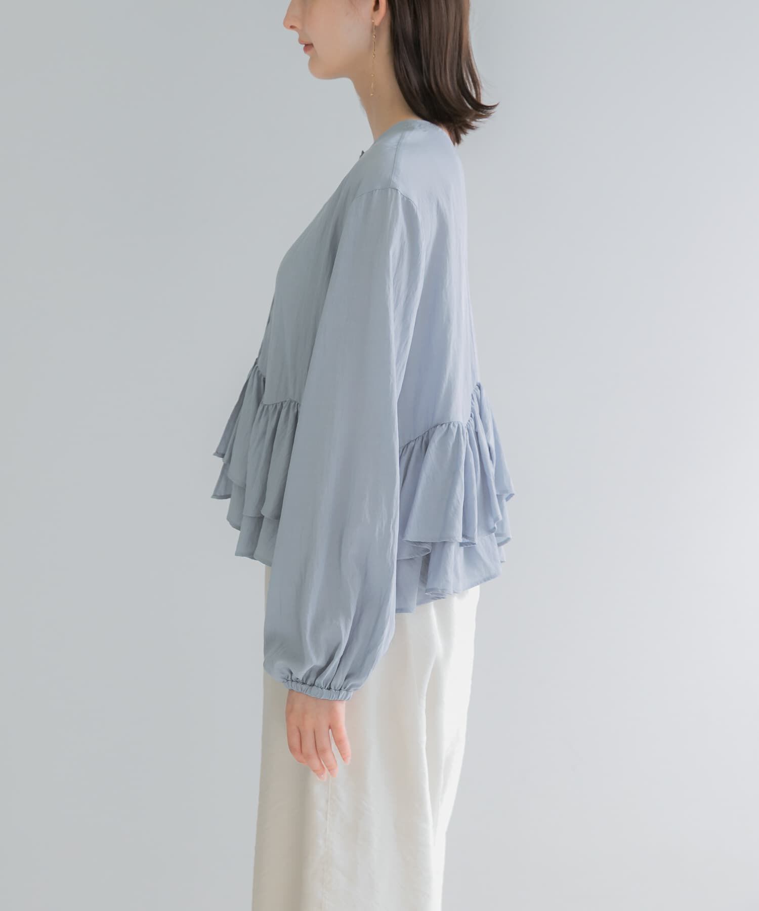 URBAN RESEARCH ROSSO「『WEB限定』フリルヘムブラウス」|シャツ・ブラウス|