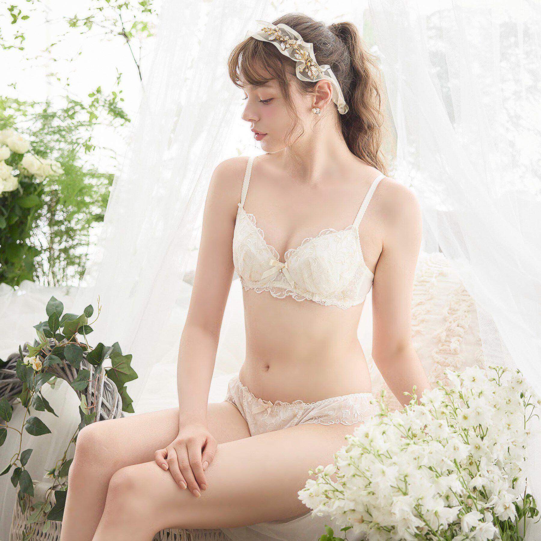 Risa Magli「イリーナ ブラジャー（B-D）＜サイドシェイプ＞」|インナー|