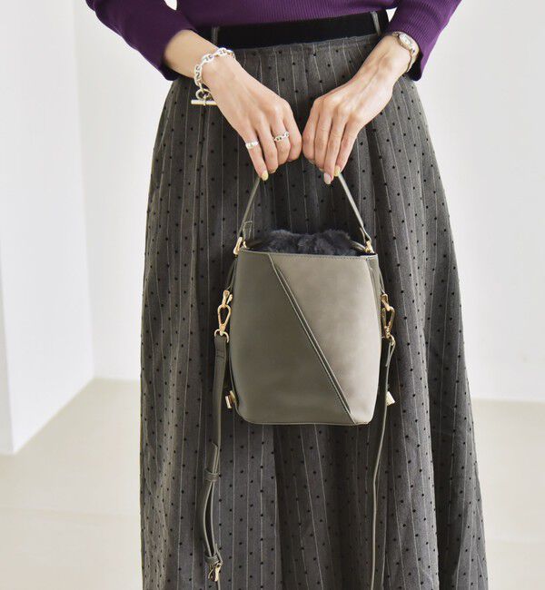 quaranciel「《一部追加予約》quaranciel: 2way コンビ バケツ ショルダーバッグ &times; フェイクファー 巾着」|ショルダー・メッセンジャー|