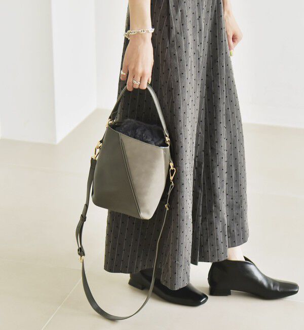 quaranciel「《一部追加予約》quaranciel: 2way コンビ バケツ ショルダーバッグ &times; フェイクファー 巾着」|ショルダー・メッセンジャー|