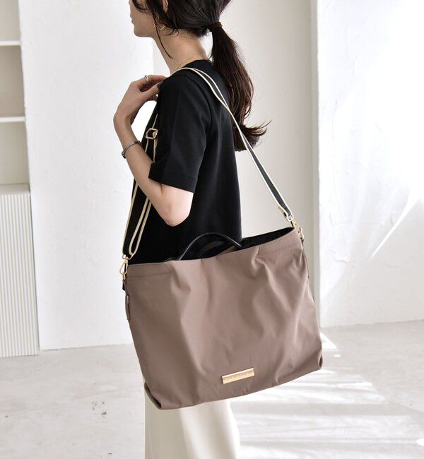 quaranciel「quaranciel: ラインベルト 2way ショルダー トート バッグ（A4対応）」|トートバッグ|ベージュ
