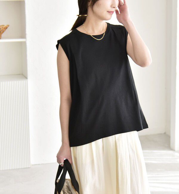 quaranciel「quaranciel:〈接触冷感/汗染み防止加工/洗濯機可能〉クルー ノースリーブ TEE」|Tシャツ・カットソー|