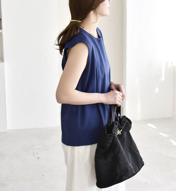 quaranciel「quaranciel:〈接触冷感/汗染み防止加工/洗濯機可能〉クルー ノースリーブ TEE」|Tシャツ・カットソー|