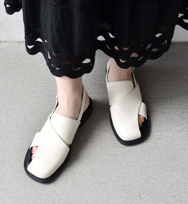 SHIPS any「【SHIPS any別注】ALL BLACK:  バック ストラップ サンダル」|サンダル|