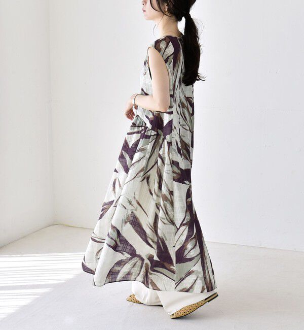 quaranciel「quaranciel:〈洗濯機可能〉ボタニカル プリント クルーネック ギャザー ワンピース」|ワンピース|