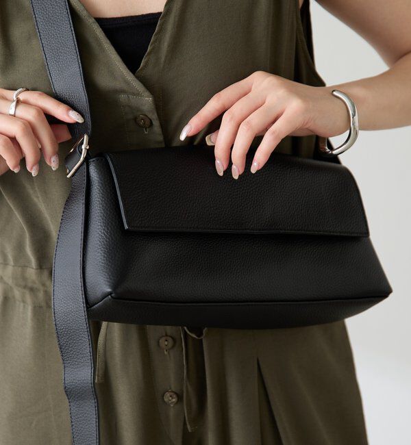  「【牛革/２WAY/500mlペットボトル収納可】シュリンクリンショルダーバッグ」|ショルダー・メッセンジャー|