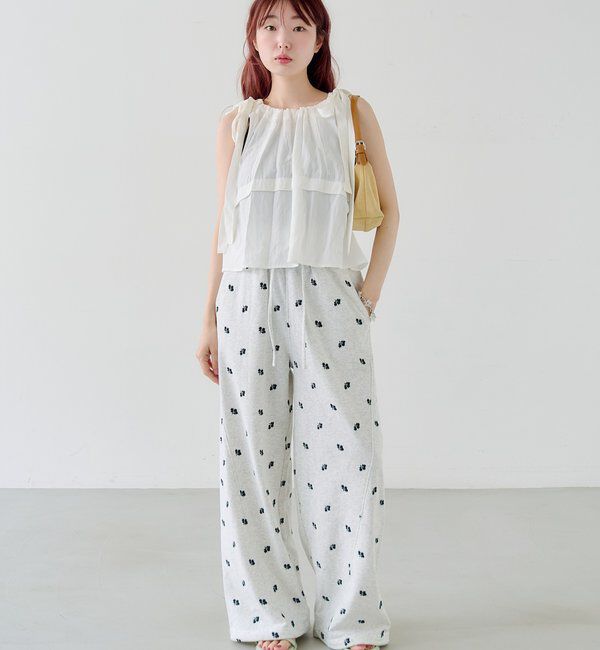  「フラワーステッチスウェットパンツ」|チノ|