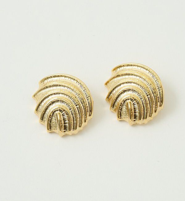  「【耳元に存在感をプラス】シェルモチーフピアス」|ピアス|