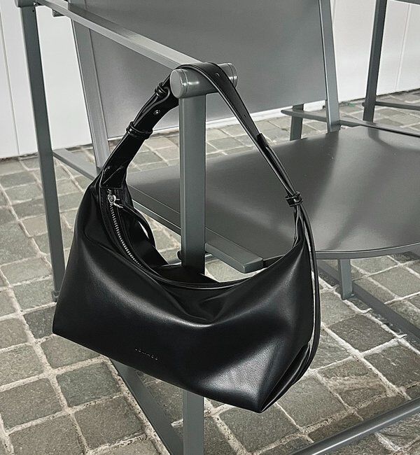  「【人気のため再入荷/軽量/大容量】ロールハンドルバッグ」|トートバッグ|