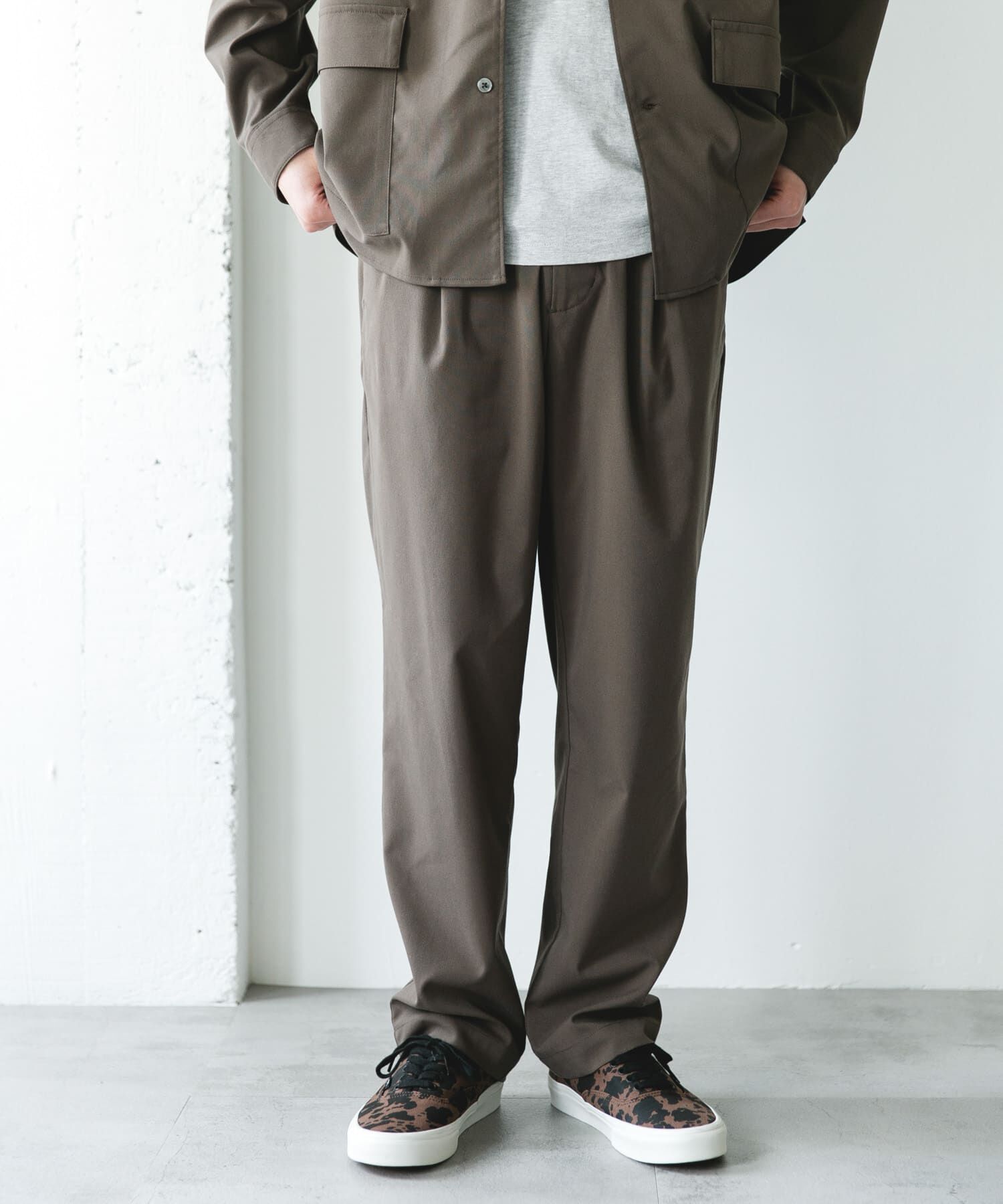 URBAN RESEARCH DOORS「ウールライクイージートラウザー」|その他|ブラウン