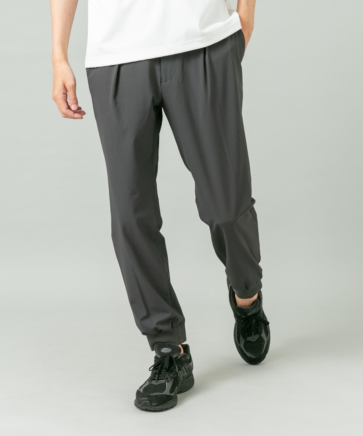 URBAN RESEARCH ROSSO「『WEB限定』『XLサイズあり』『吸水速乾』Air Stretch ジョガーパンツ」|その他|チャコールグレー