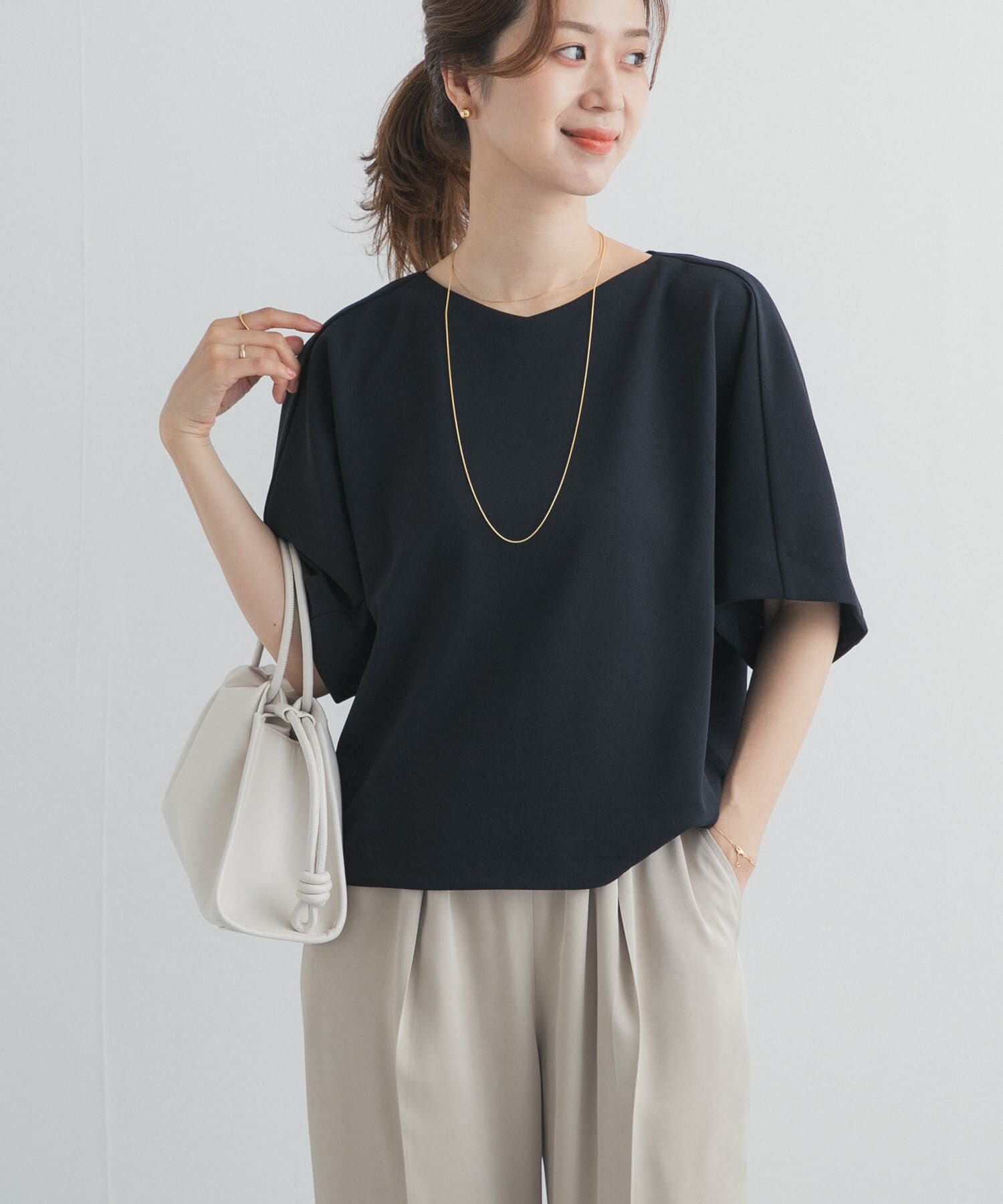 URBAN RESEARCH DOORS「カットジョーゼットVネックプルオーバー」|Tシャツ・カットソー|