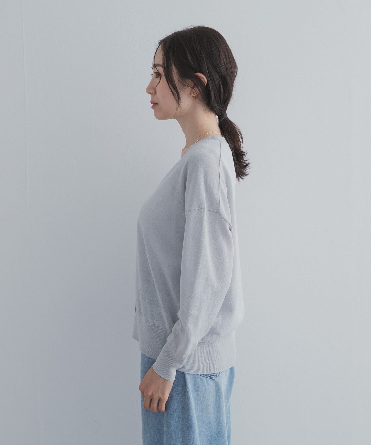 URBAN RESEARCH DOORS「リネン混Vネックショートカーディガン」|カーディガン|