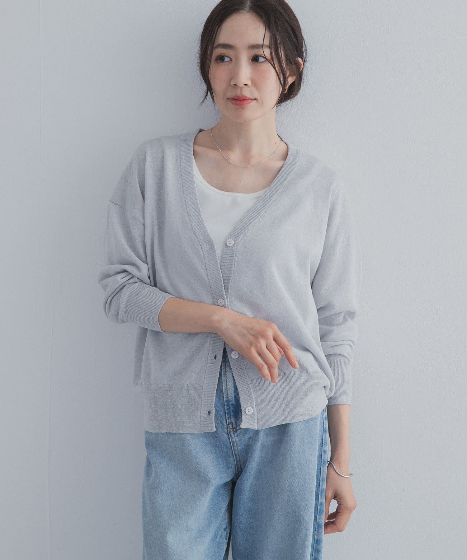 URBAN RESEARCH DOORS「リネン混Vネックショートカーディガン」|カーディガン|