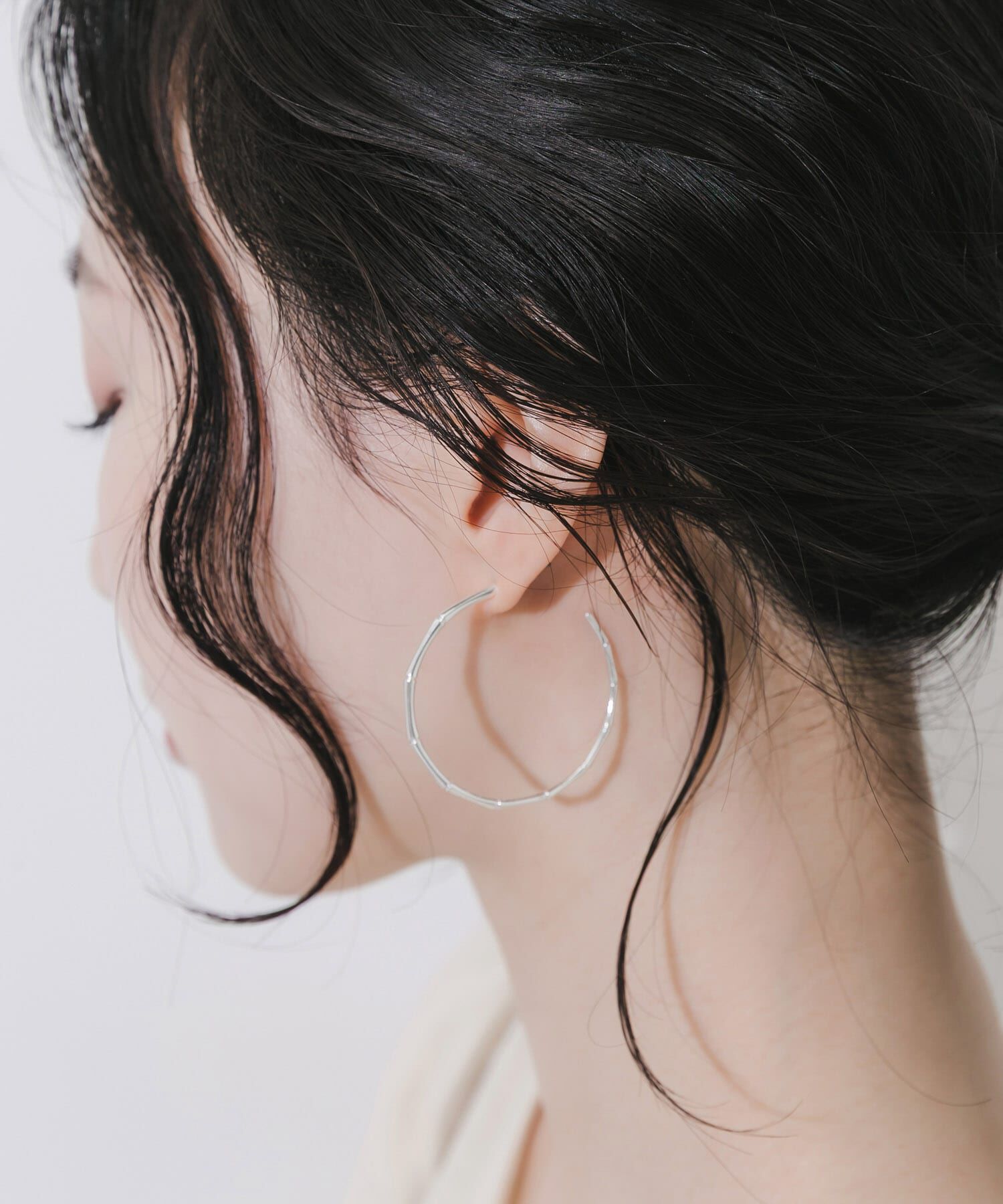 SMELLY「メタルバンブーナローフープピアス」|ピアス|