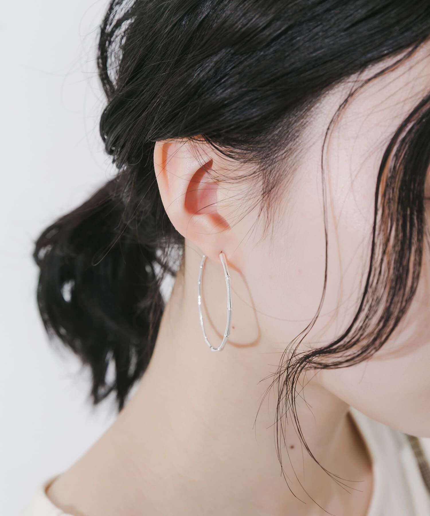 SMELLY「メタルバンブーナローフープピアス」|ピアス|