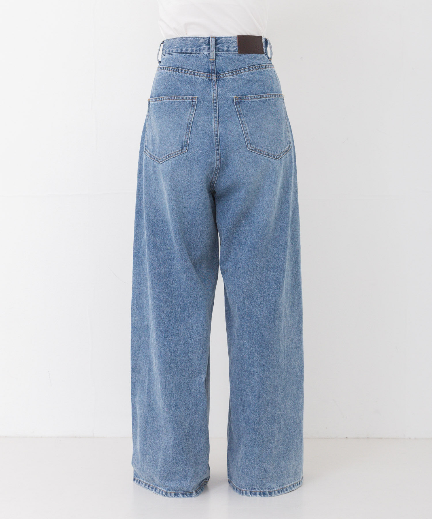 URBAN RESEARCH「Picchi Nia　HIGH RISE BUGGY DENIM」|デニム|
