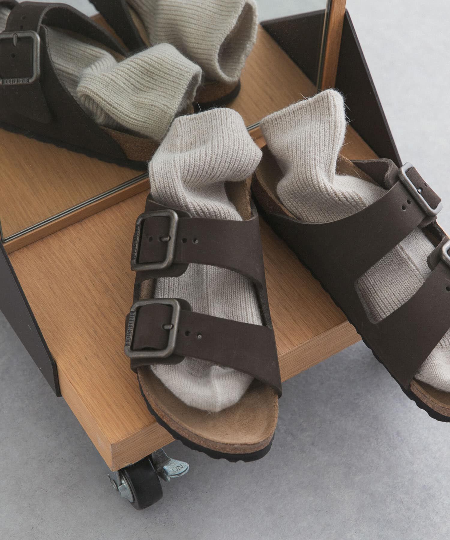 URBAN RESEARCH DOORS「BIRKENSTOCK　EXCLUSIVE ARIZONA WB(NR)」|サンダル|