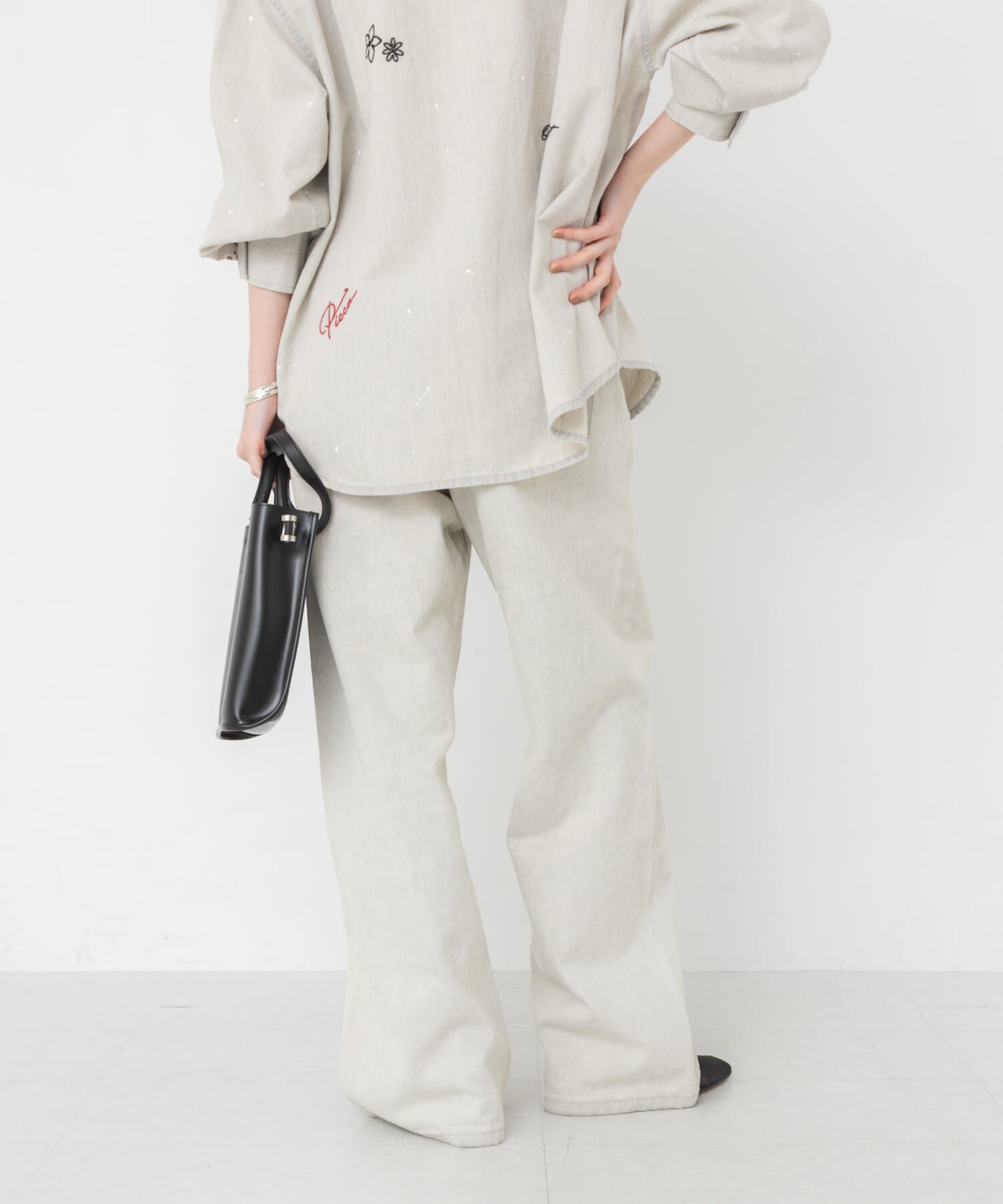 URBAN RESEARCH「『別注』PICCADILLY&times;URBAN RESEARCH　デニムストレートパンツ」|デニム|
