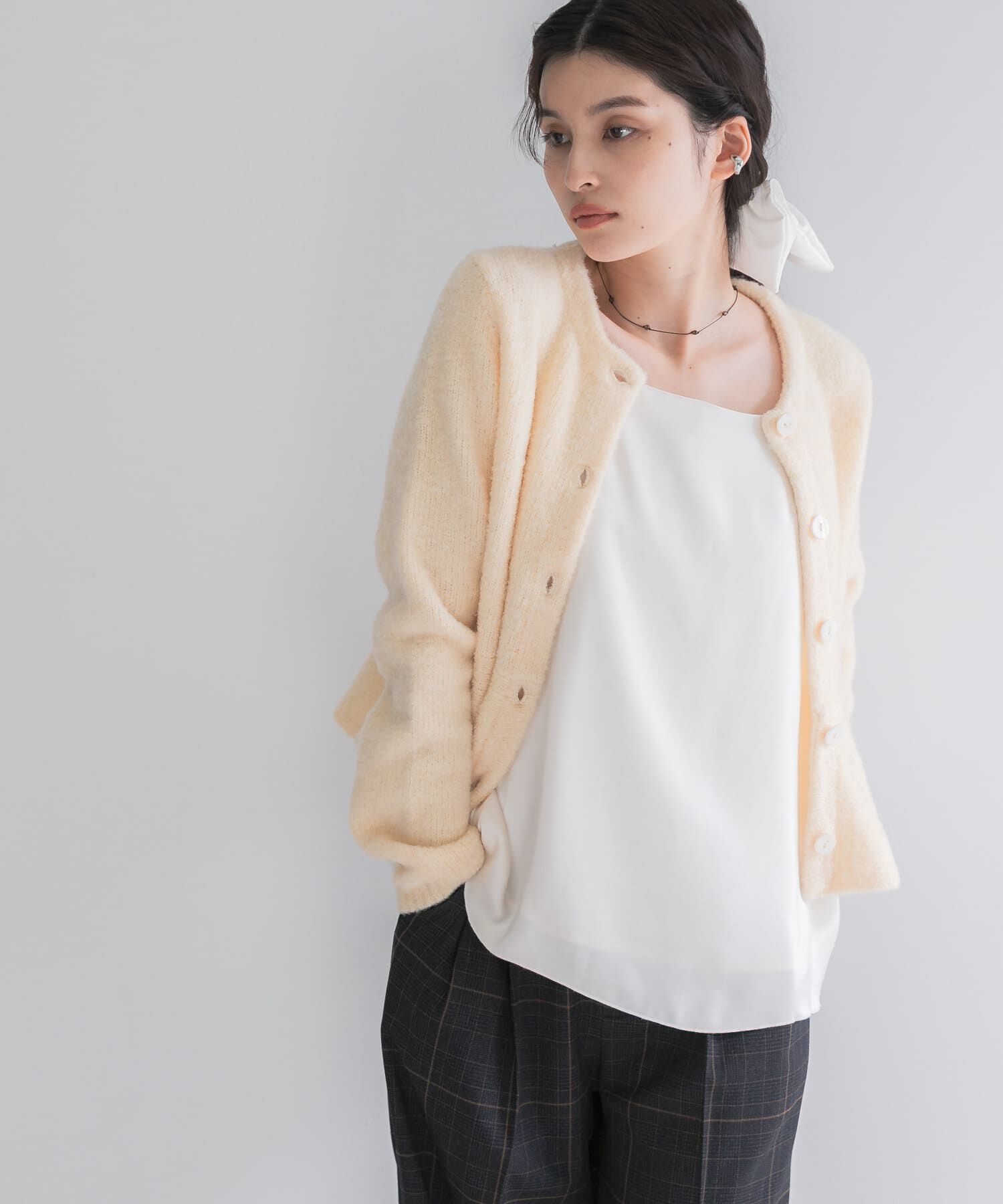 URBAN RESEARCH ROSSO「『WEB限定』ブークレーペプラムカーディガン」|カーディガン|