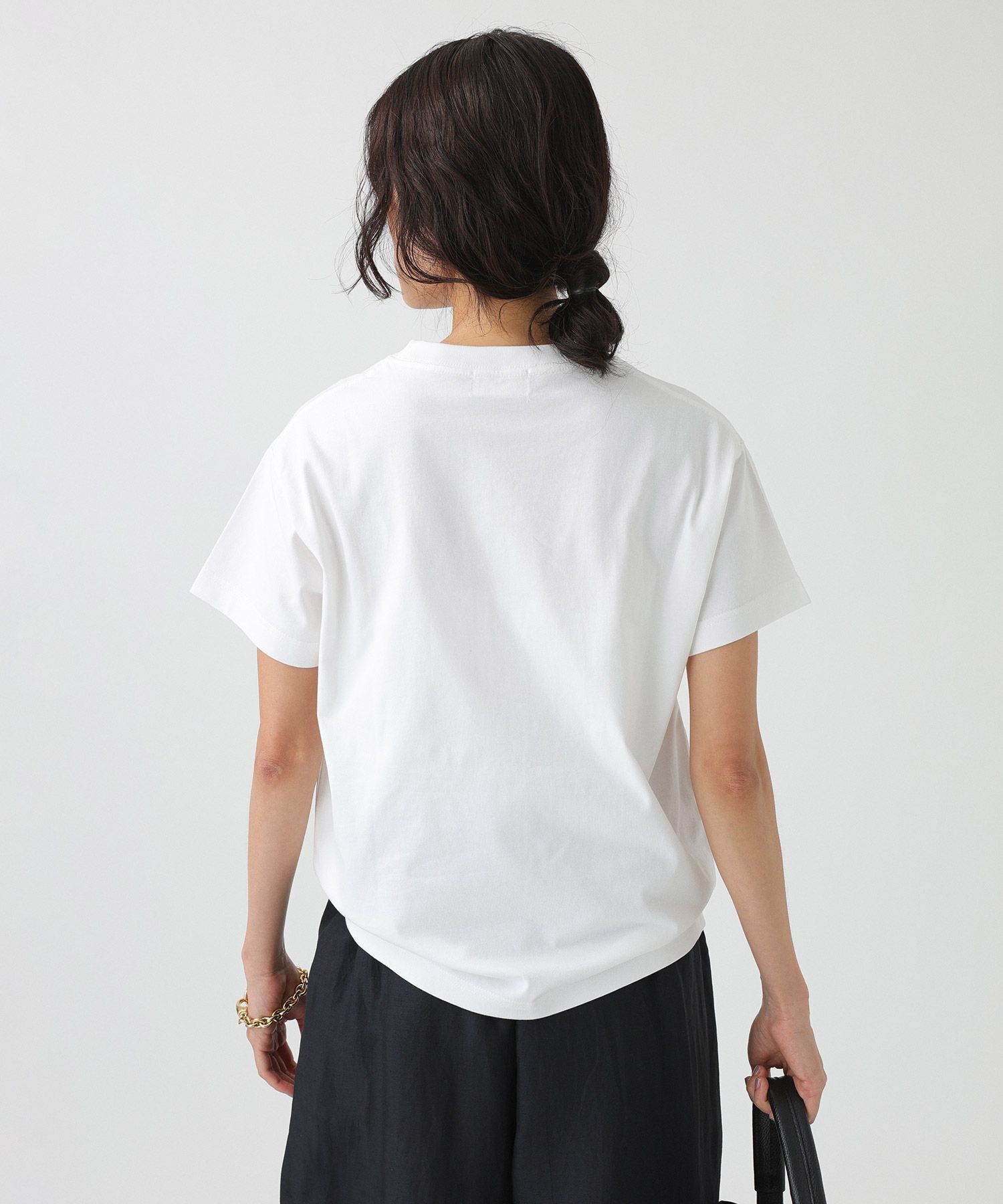  「【SHE is-.】＜別注＞フロントロゴT」|Tシャツ・カットソー|