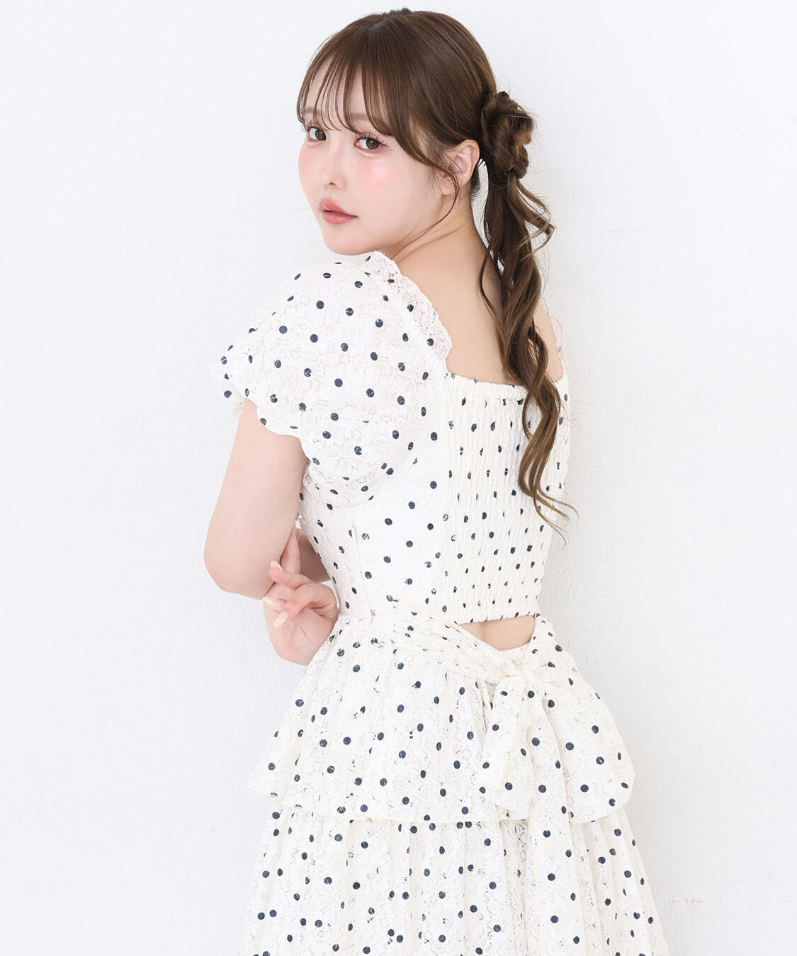  「【Black Ribbon Collection】バックリボンティアードワンピ」|ワンピース|