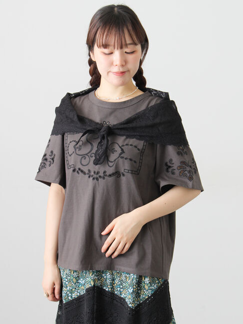 Samansa Mos2「三角ストール付カットワーク刺繍Tシャツ」|Tシャツ・カットソー|チャコールグレー