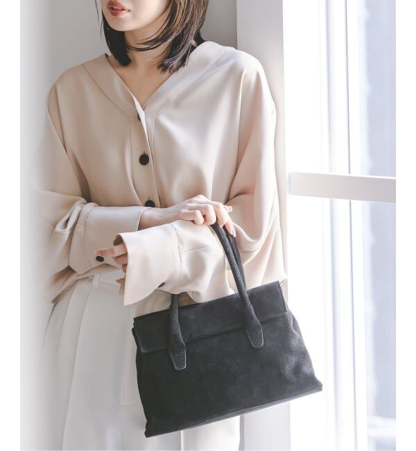 NOBLE「《予約》AULENTTI/オウレンティ スウェードフラップBAG」|ハンドバッグ|ブラック