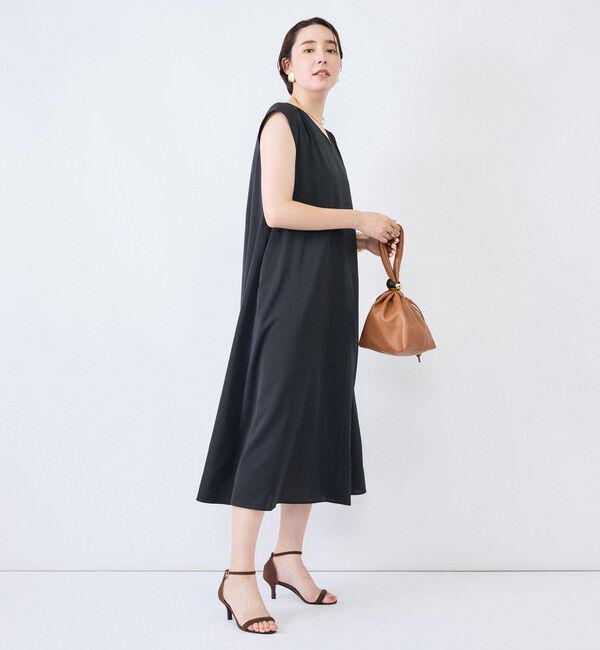 NOLLEY'S「《UVカット》ウォッシャブルVネックギャザーワンピース」|ワンピース|
