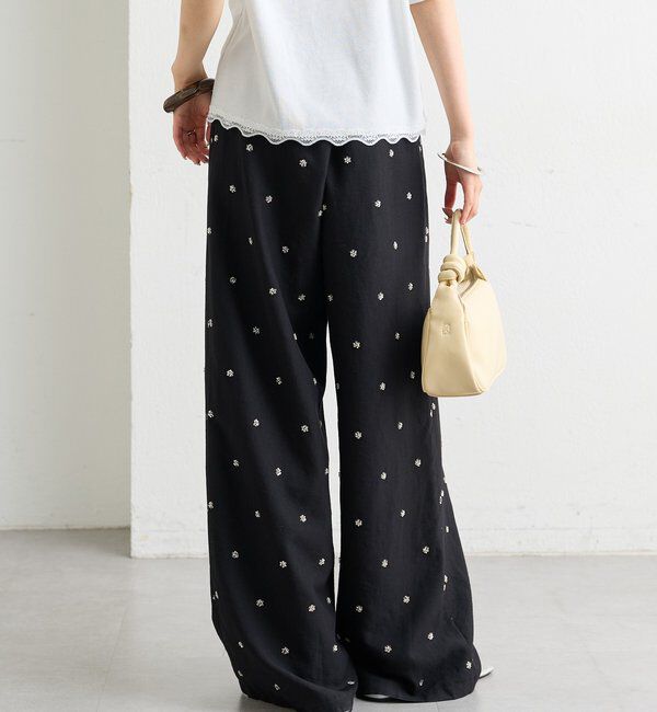  「ビージーフラワースラックス」|チノ|