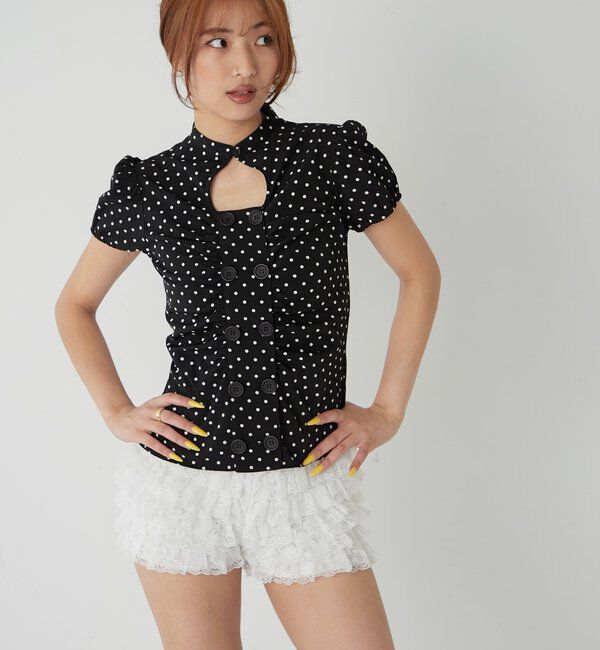  「【WEB限定カラーあり】Wボタンギャザーブラウス(ドット柄・無地・チェック柄)」|シャツ・ブラウス|