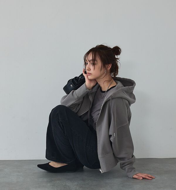 abahouse mavie「【裏毛】ピグメントショートジップパーカー/ヴィンテージ風/長袖/スウェット/春服」|パーカー|