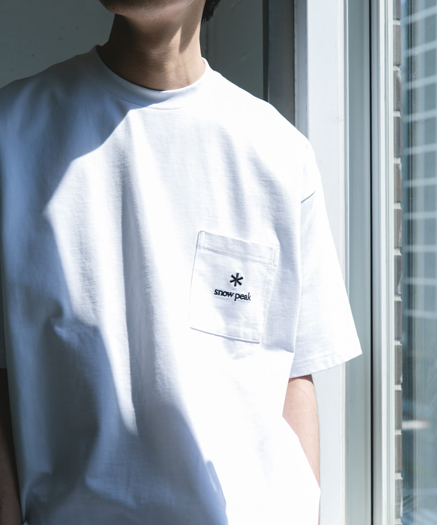 URBAN RESEARCH DOORS「『別注』Snow Peak Apparel&times;DOORS　POCKET LOGO SHORT-SLEEVE T-SHIRTS」|Tシャツ・カットソー|