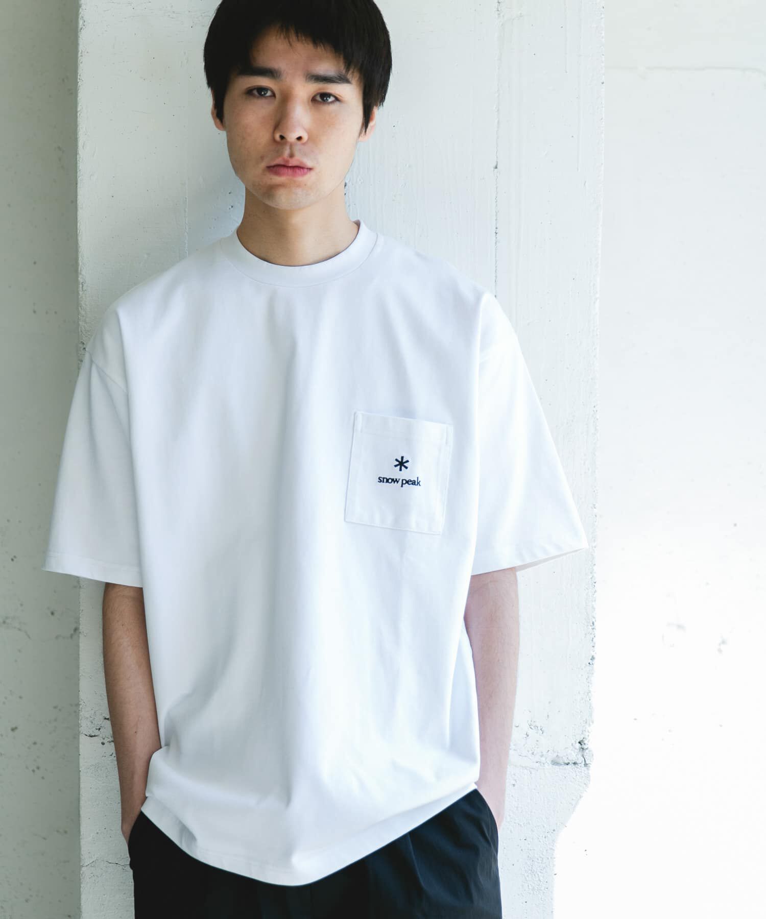 URBAN RESEARCH DOORS「『別注』Snow Peak Apparel&times;DOORS　POCKET LOGO SHORT-SLEEVE T-SHIRTS」|Tシャツ・カットソー|