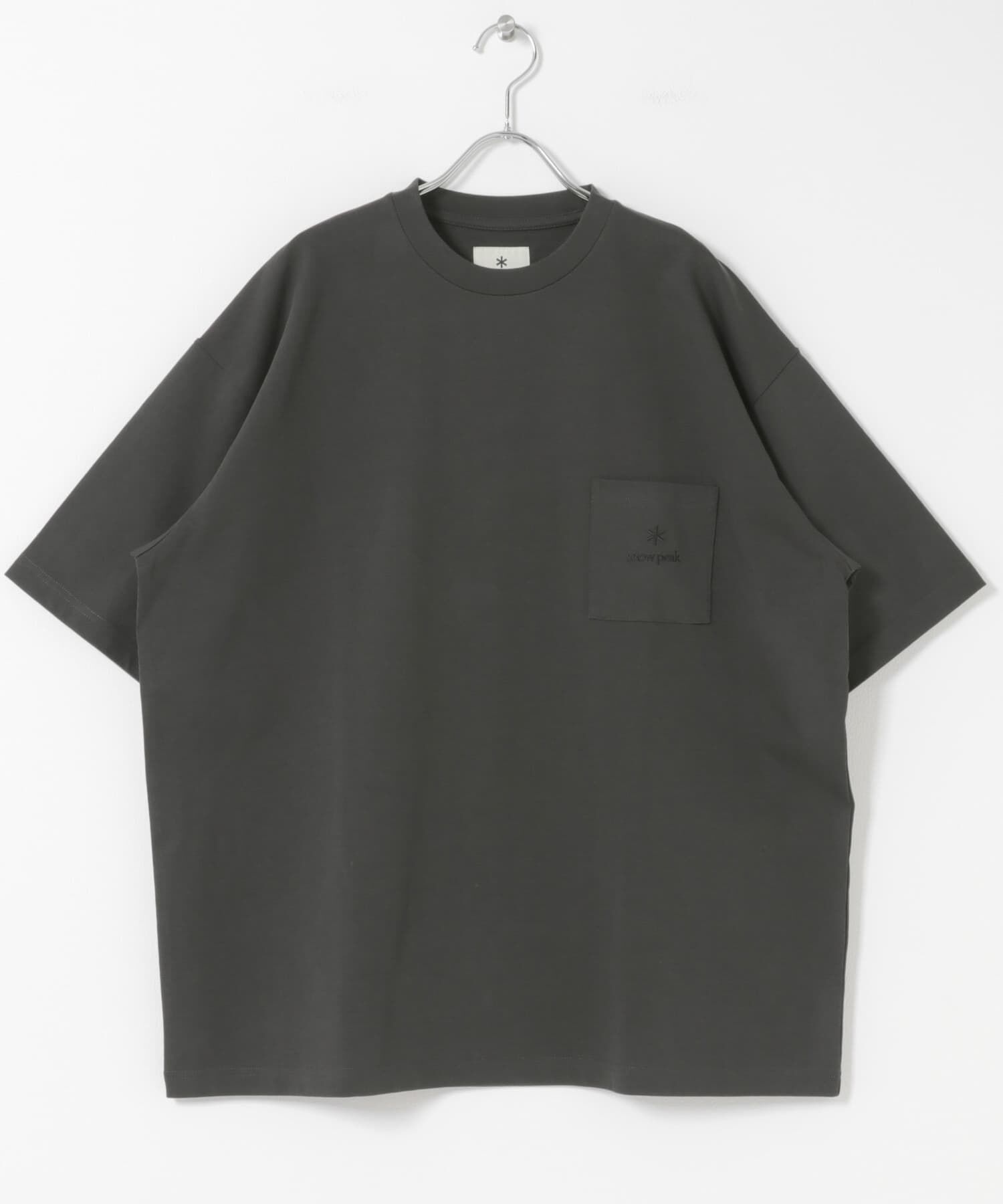 URBAN RESEARCH DOORS「『別注』Snow Peak Apparel&times;DOORS　POCKET LOGO SHORT-SLEEVE T-SHIRTS」|Tシャツ・カットソー|