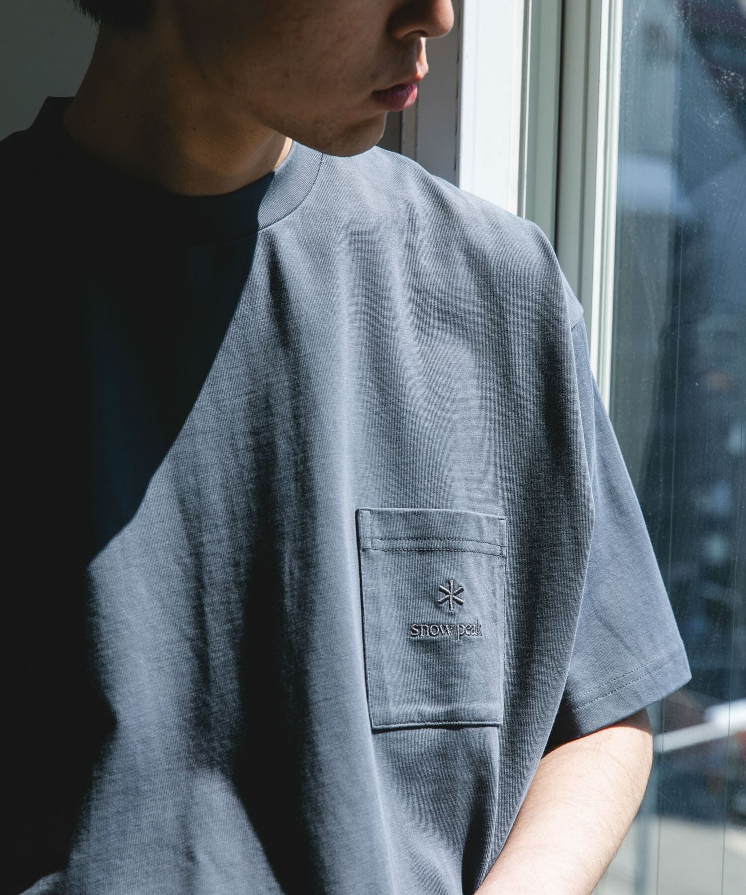 URBAN RESEARCH DOORS「『別注』Snow Peak Apparel&times;DOORS　POCKET LOGO SHORT-SLEEVE T-SHIRTS」|Tシャツ・カットソー|