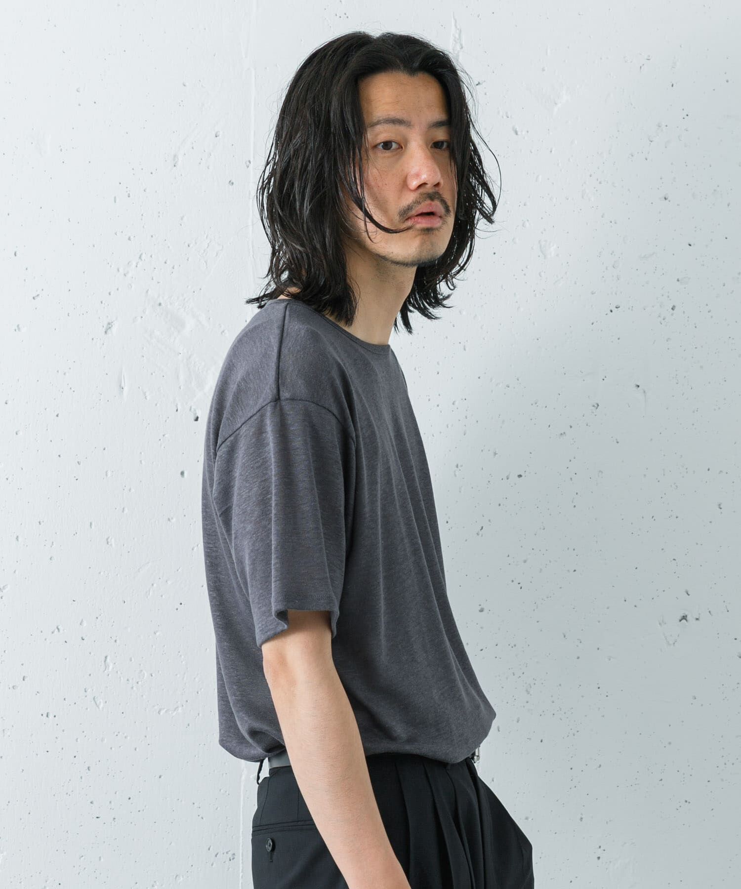 URBAN RESEARCH「『洗濯可』LINEN NARROW TRIM T-SHIRTS」|Tシャツ・カットソー|