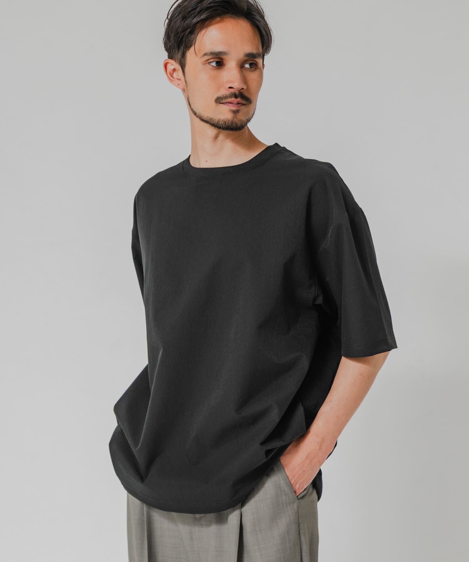 URBAN RESEARCH「『洗濯可/防シワ/撥水』COOL DOTS SHORT-SLEEVE T-SHIRTS」|Tシャツ・カットソー|